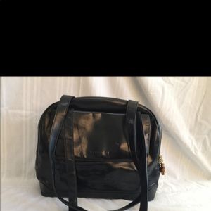 Authentic large Gucci Bag awesome condition large